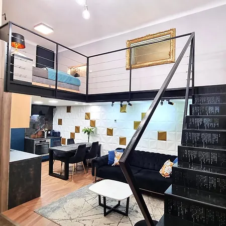 Goldcentral Neocity B6 - Next To New York Cafe *