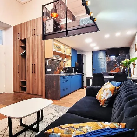 Goldcentral Neocity B6 - Next To New York Cafe Appartement