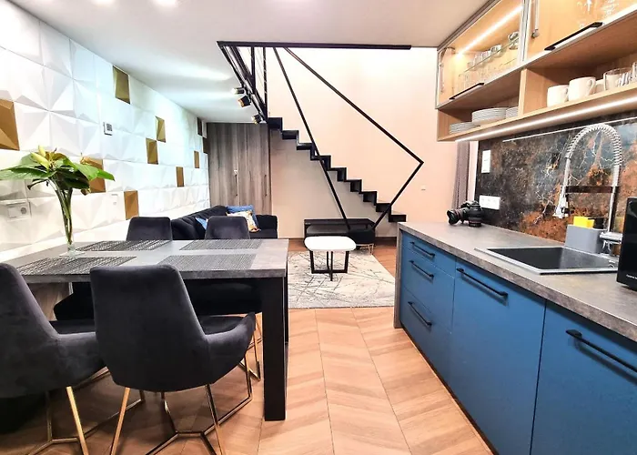 Goldcentral Neocity B6 - Next To New York Cafe * Budapest